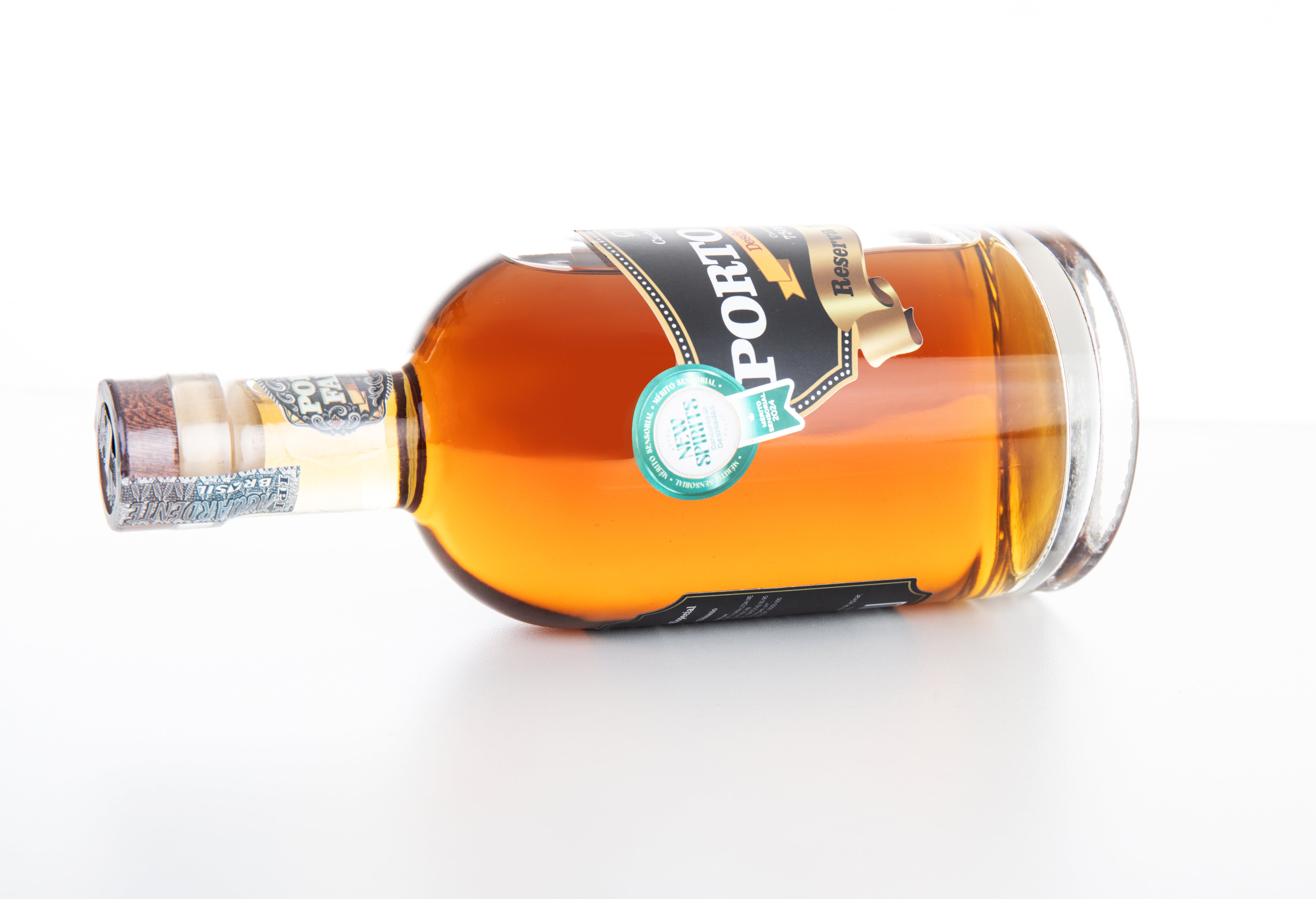 Cachaça Porto Faria - Extra Premium 750 ml 6 anos envelhecida (Carvalho e Bálsamo)